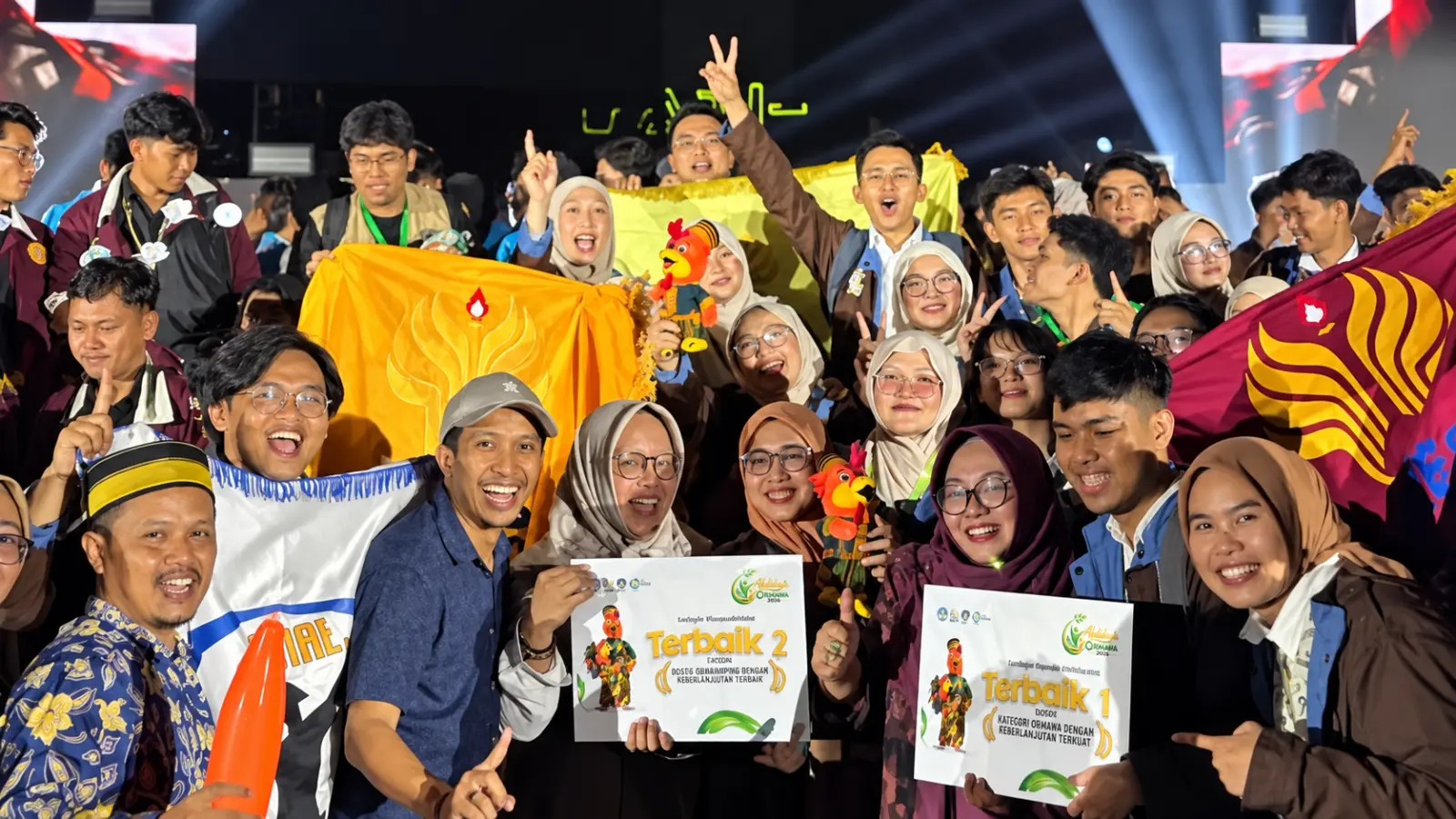 Borong Sembilan Penghargaan Abdidaya Ormawa 2026, UNNES Catat Prestasi Nasional di Makassar