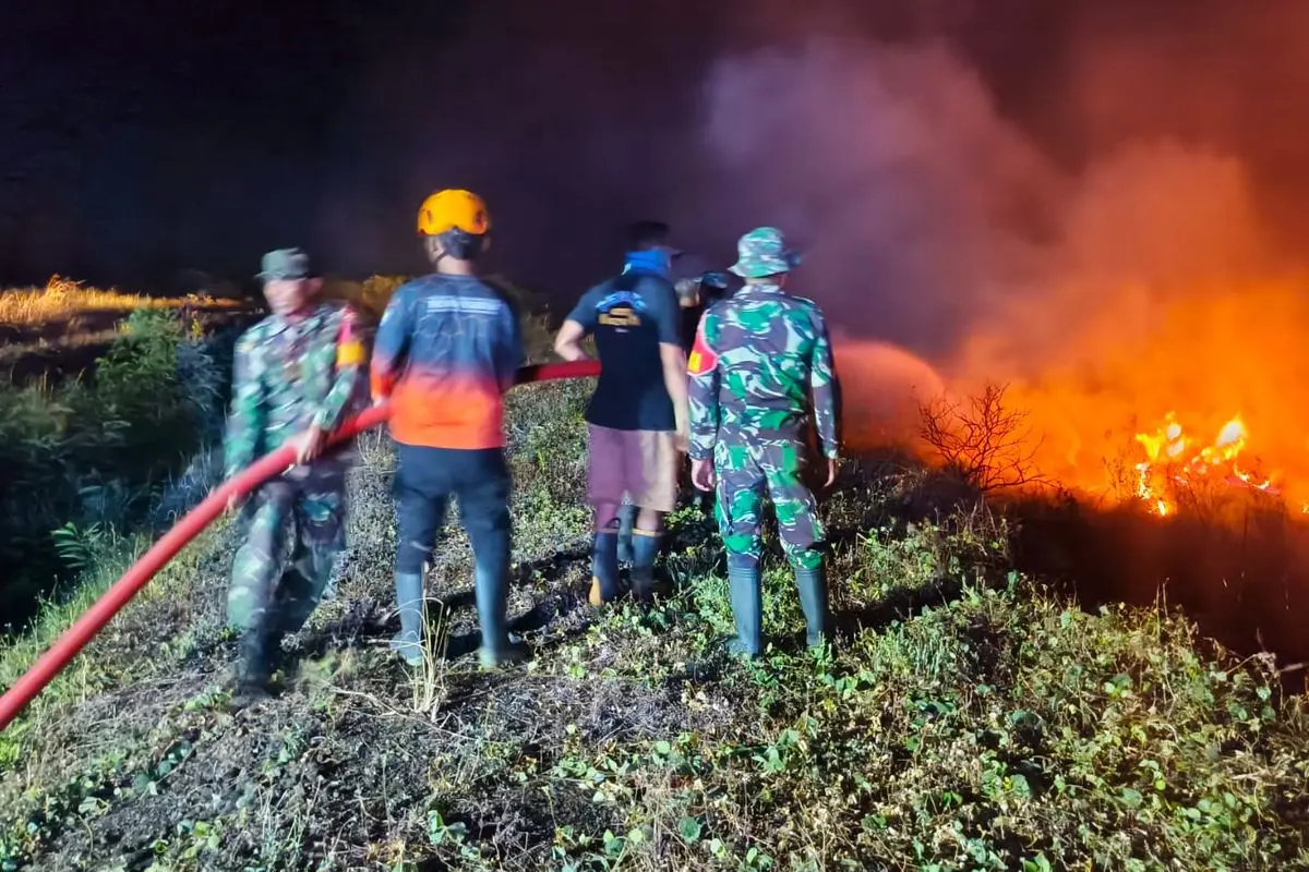 Kebakaran Gunung Soputan Capai 713 Hektare, Medan Curam Hambat Pemadaman