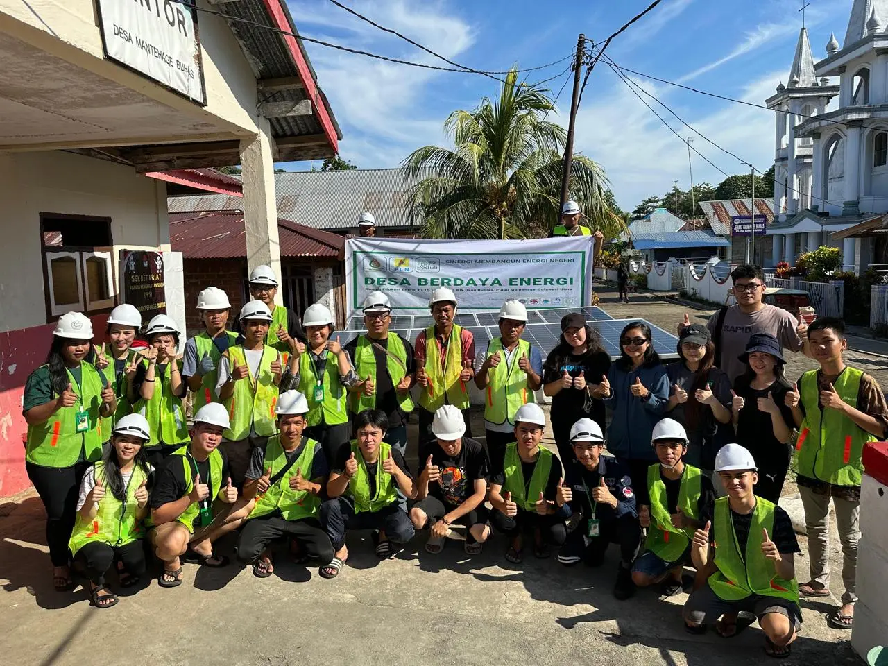 Klik foto untuk mengubah keterangan atau menghapus Gambar Artikel